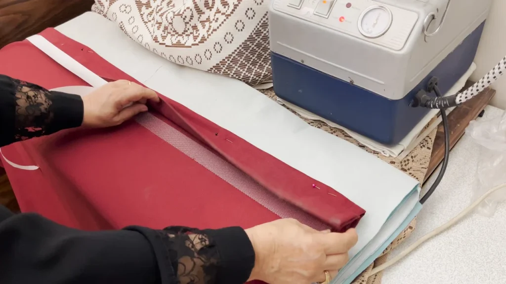 کوتاه کردن پرده پانچ بدون چرخ خیاطی با نوار زانفیکس