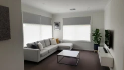 پرده دابل شید با لایه رویی پلی‌استر مقاوم و پرکاربرد